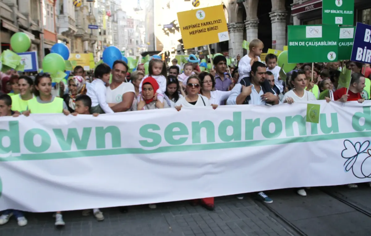 Down Sendromlular 'Biz Buradayız' Dedi