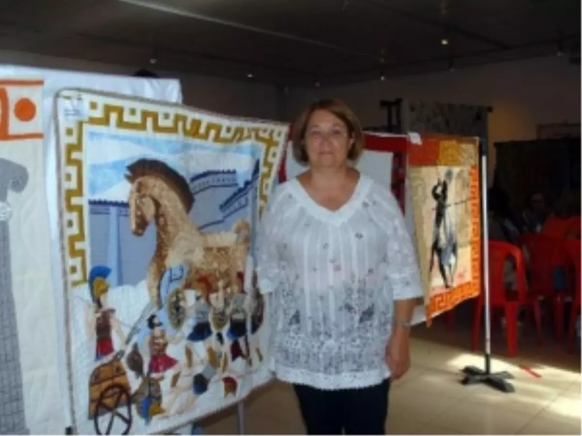 İlyada Destanı'nı Kumaşlara İşlediler