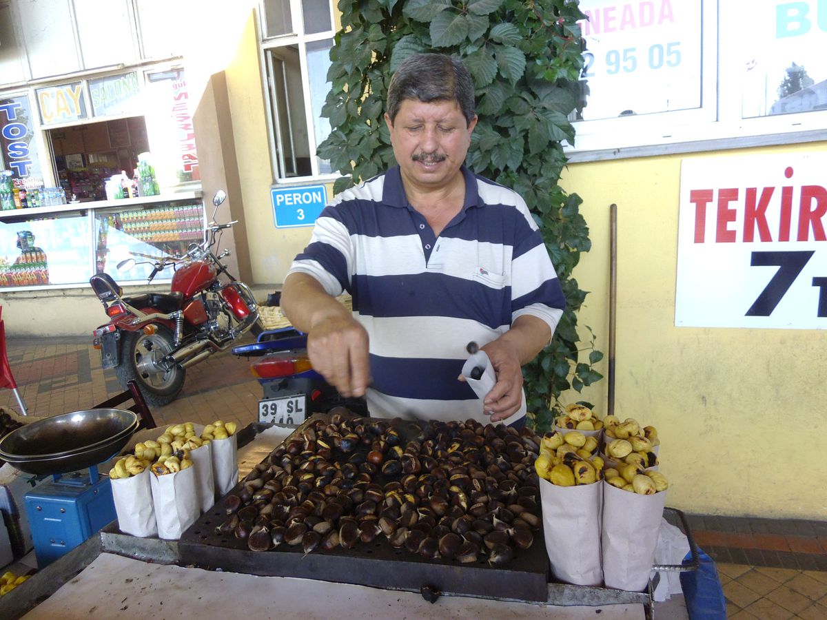 Mangalda Kestane Satışları Başladı