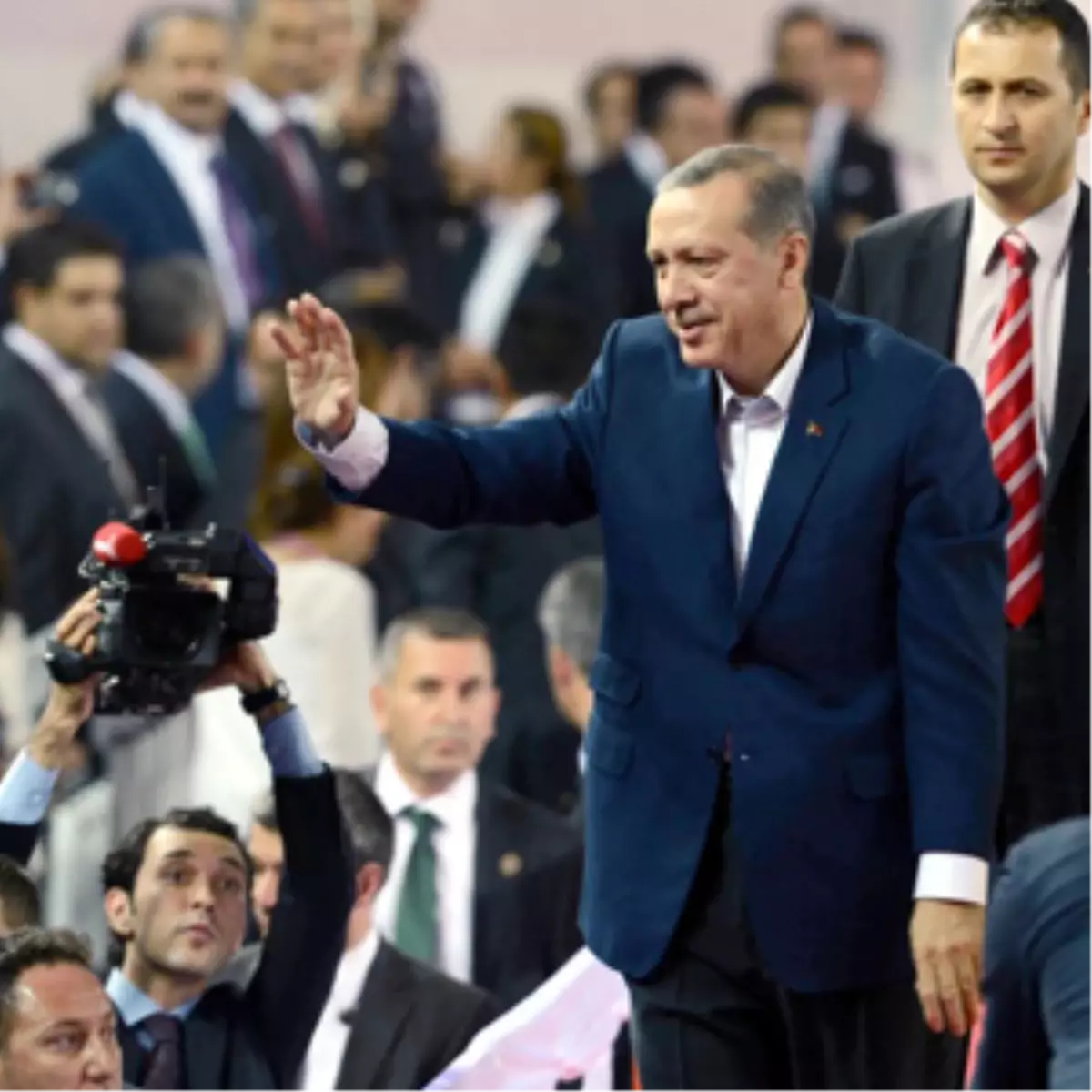 Erdoğan, Kongrede Şiirle Ağlattı