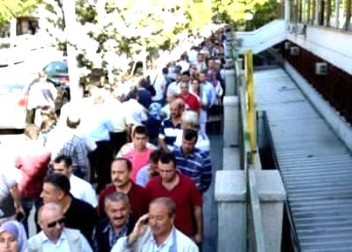 Zammı Duyan Soluğu Kuyrukta Aldı