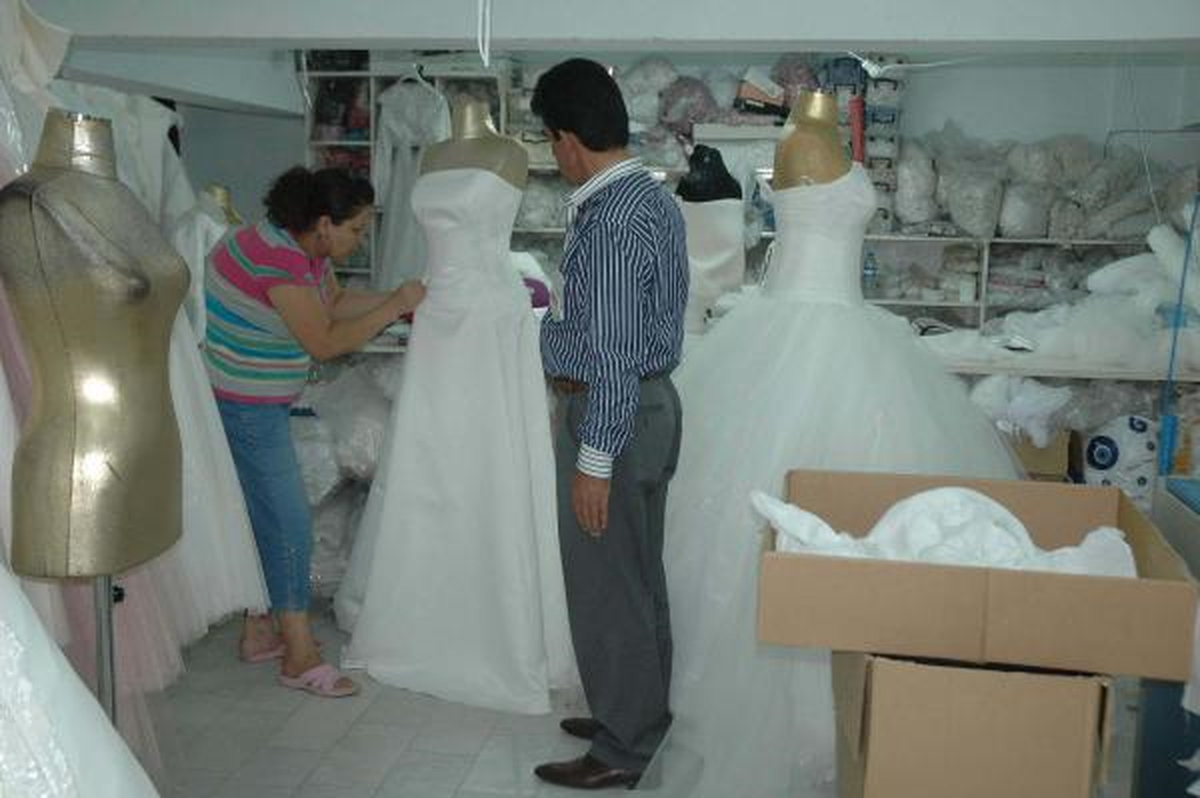 14 Ülkeye Gelinlik İhraç Ediyorlar