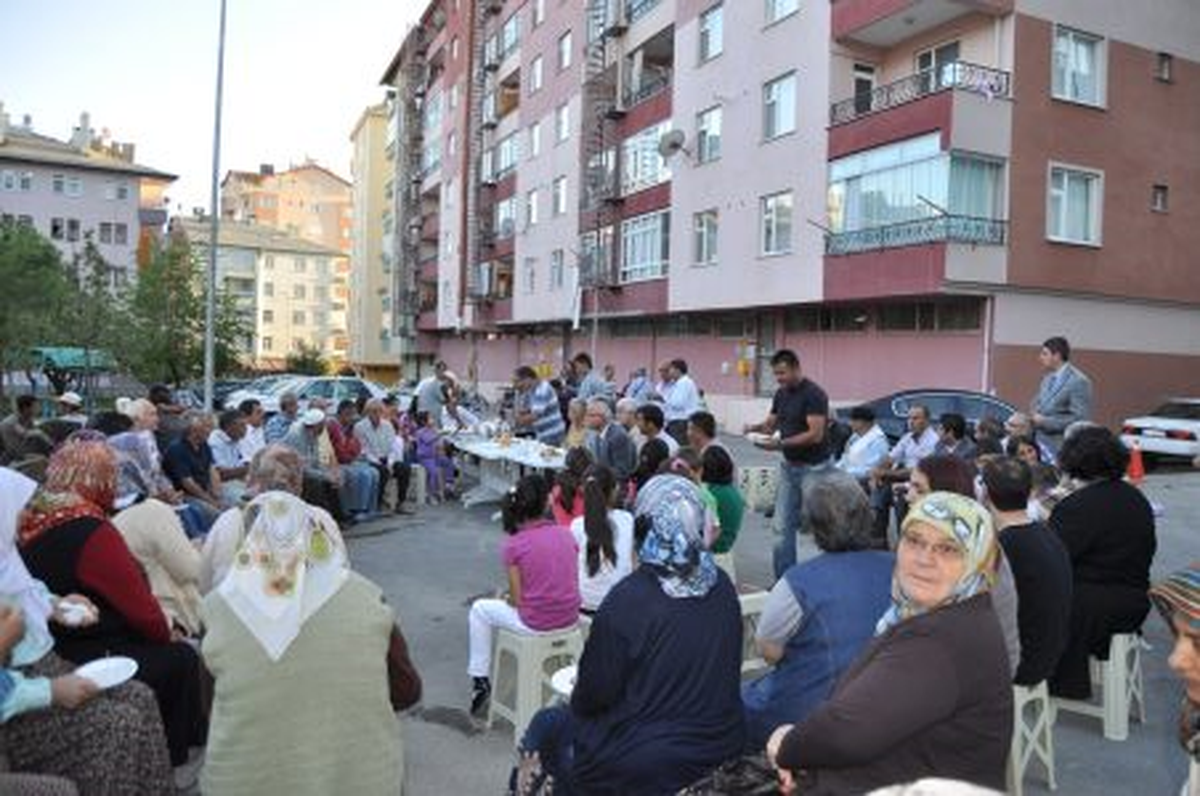 Abdulkadir Çat\'tan Teşekkür Sürprizleri