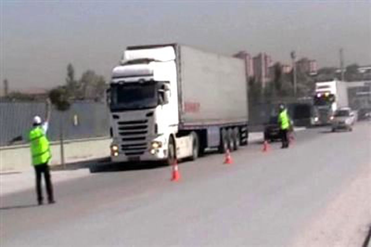 Başkentte PKK Bağlantılı 3 Tır Dolu Kaçak Sigara Ele Geçirildi