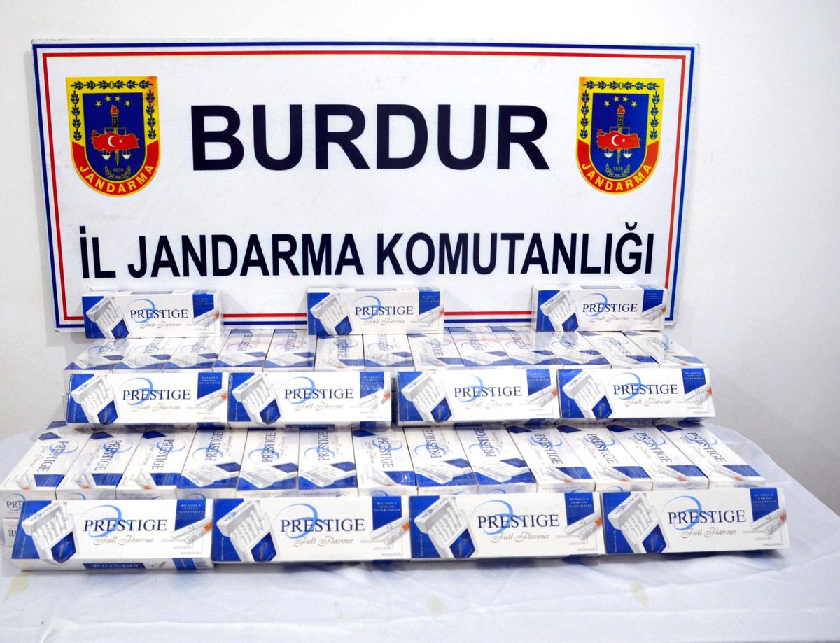Burdur\'da 890 Paket Kaçak Sigara Ele Geçirdi