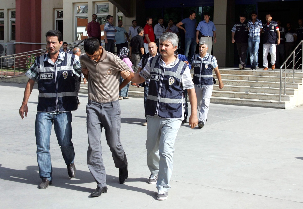 Çalıntı Araçlarla Hırsızlık Yapan Şebeke Yakalandı