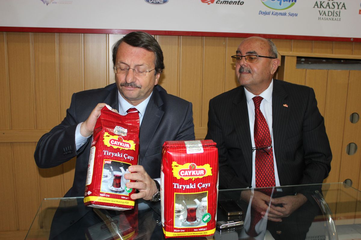 Çaykur Genel Müdürü Sütlüoğlu\'ndan Çay Uyarısı