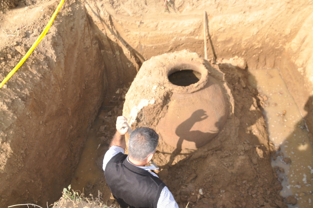 Düzce\'de Roma Döneminden Kalma Küp Bulundu