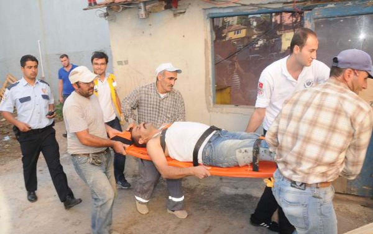 İkinci Kattan Düşen İnşaat İşçisi Yaralandı
