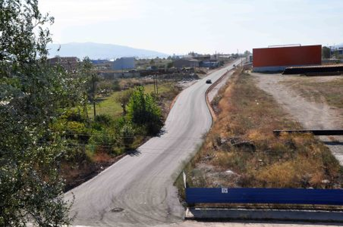 Körfez Sanayi Yan Yollarında Asfalt Çalışması
