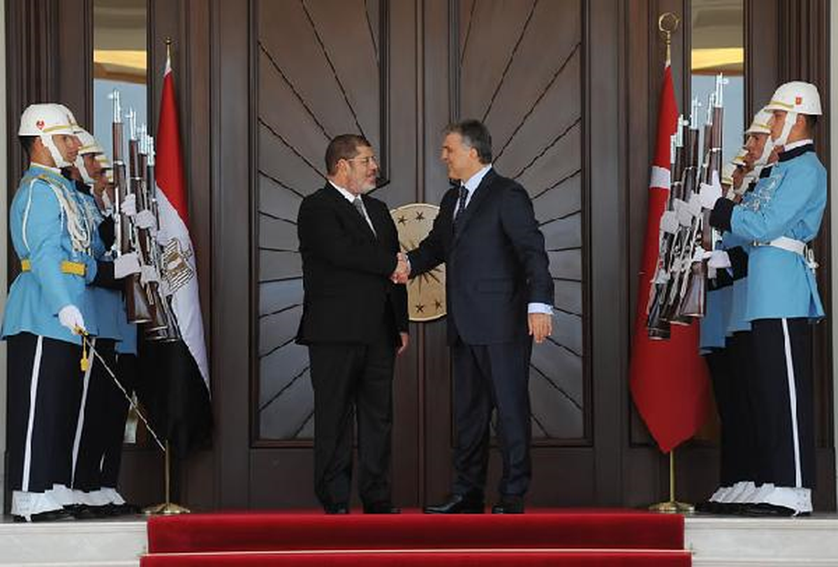 Mursi, Erdoğan ve Gül ile Görüştü