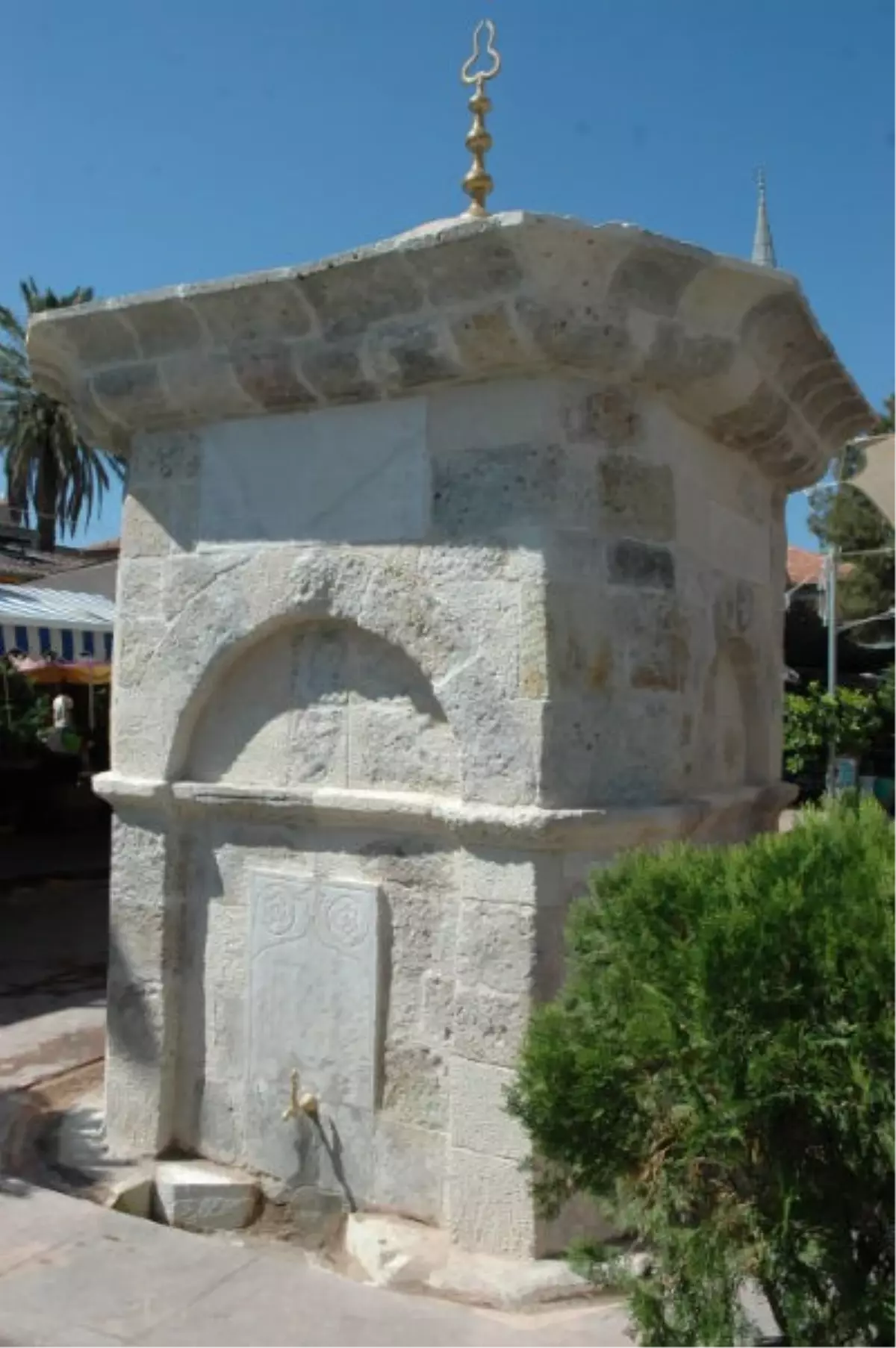 Tarihi Şadırvan Restore Edildi