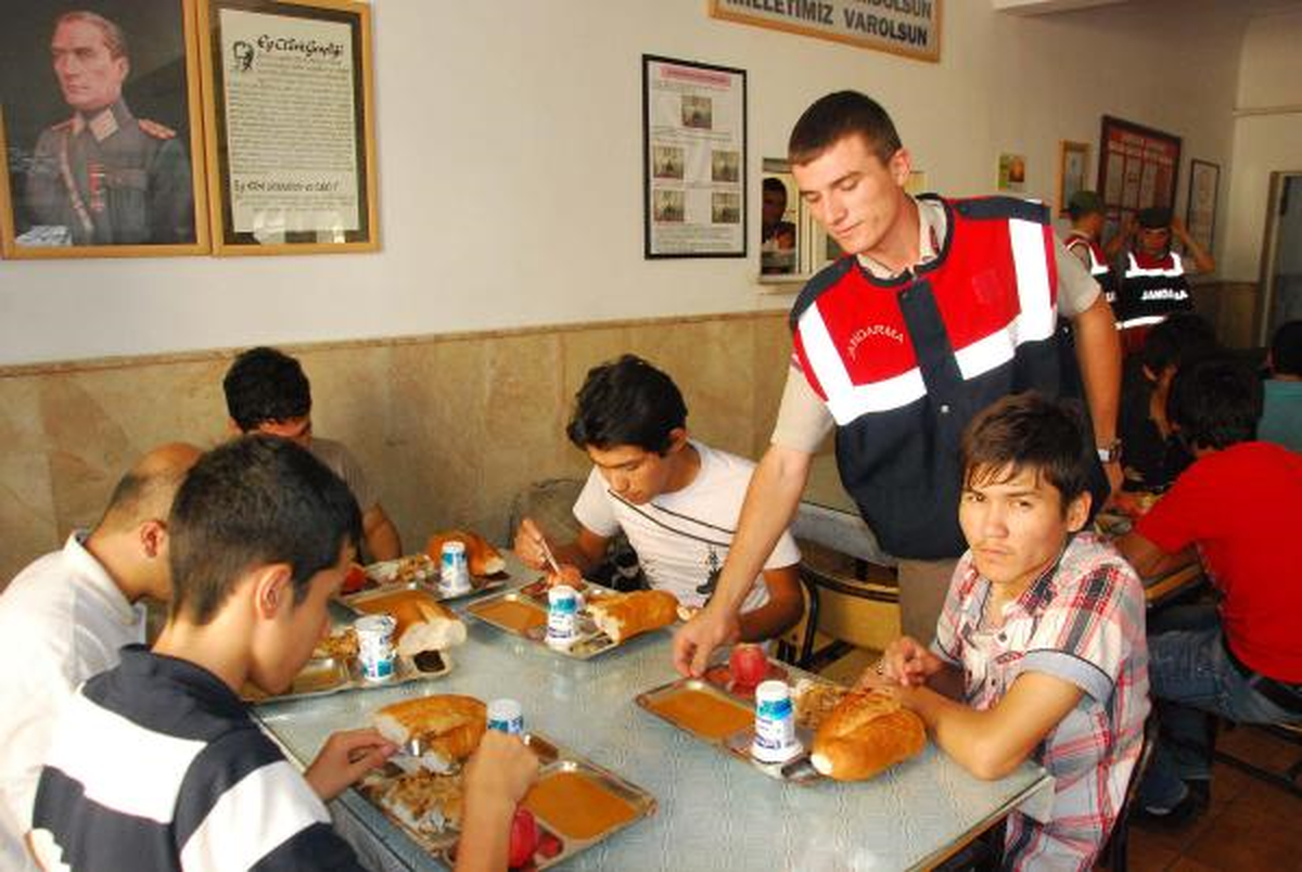 Torbalı\'da 28 Burmalı Kaçak Yakalandı