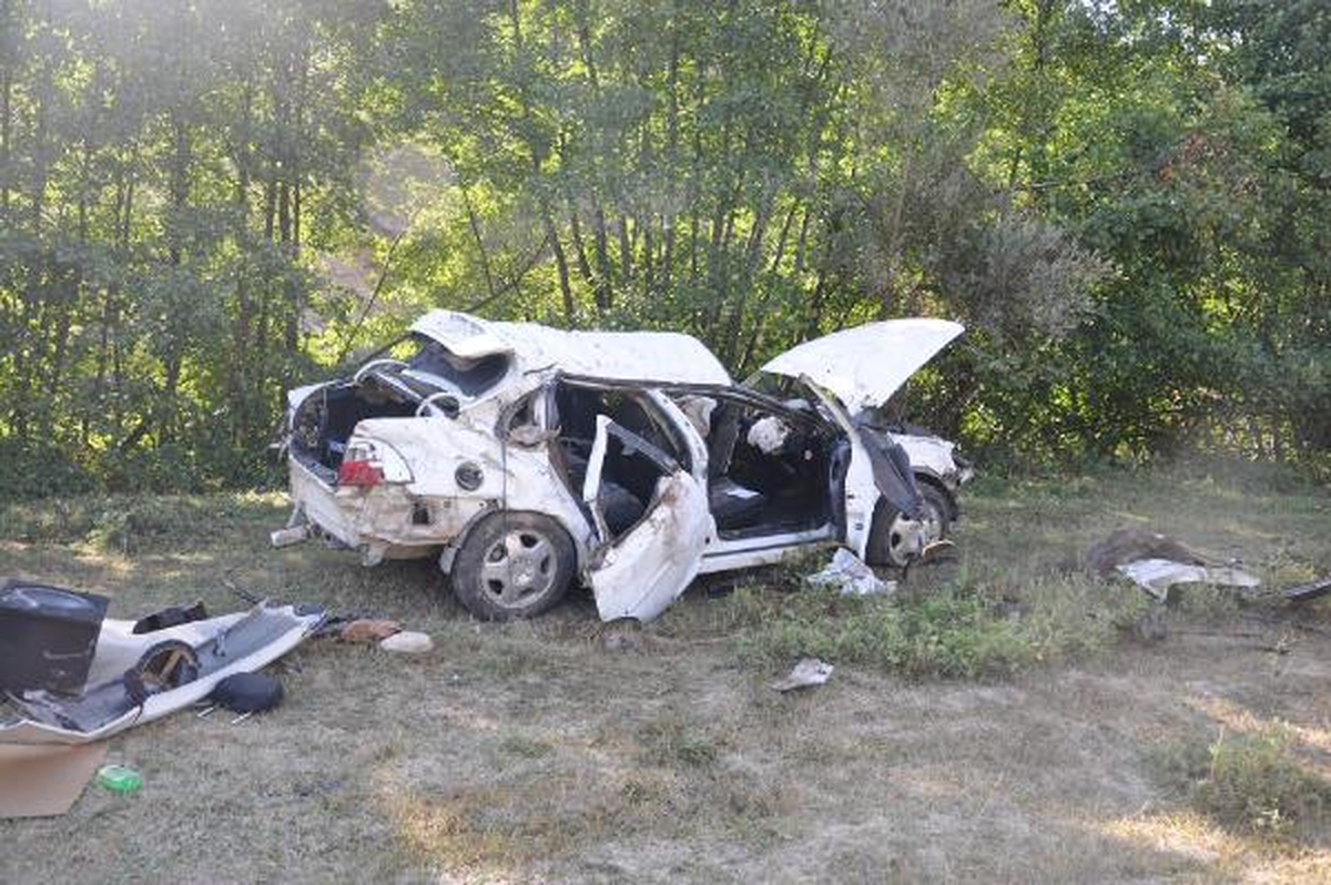Tunceli\'de Gece Şarampole Yuvarlanan Otomobilde 2 Uzman Çavuş ve 1 Polis Öldü