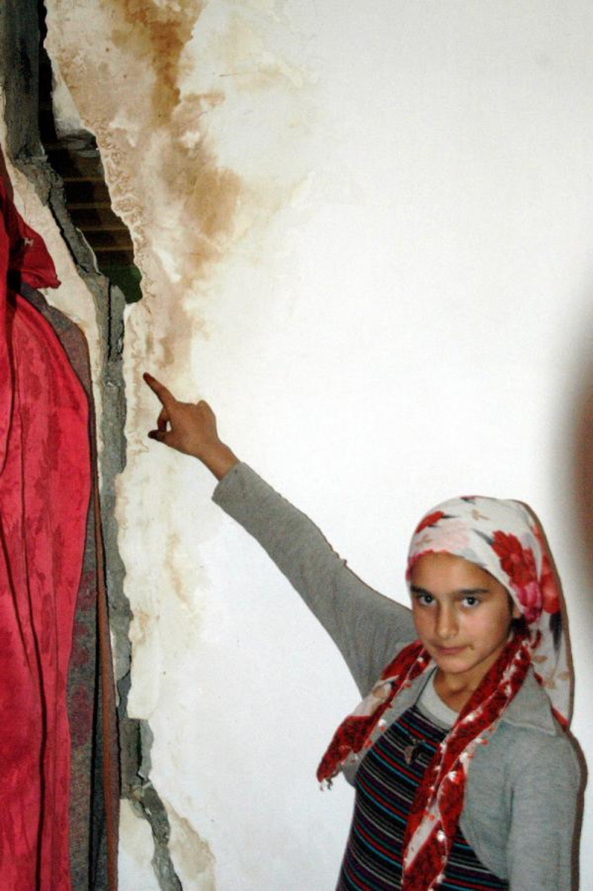 7 Aydır Çadırda Yaşıyorlar