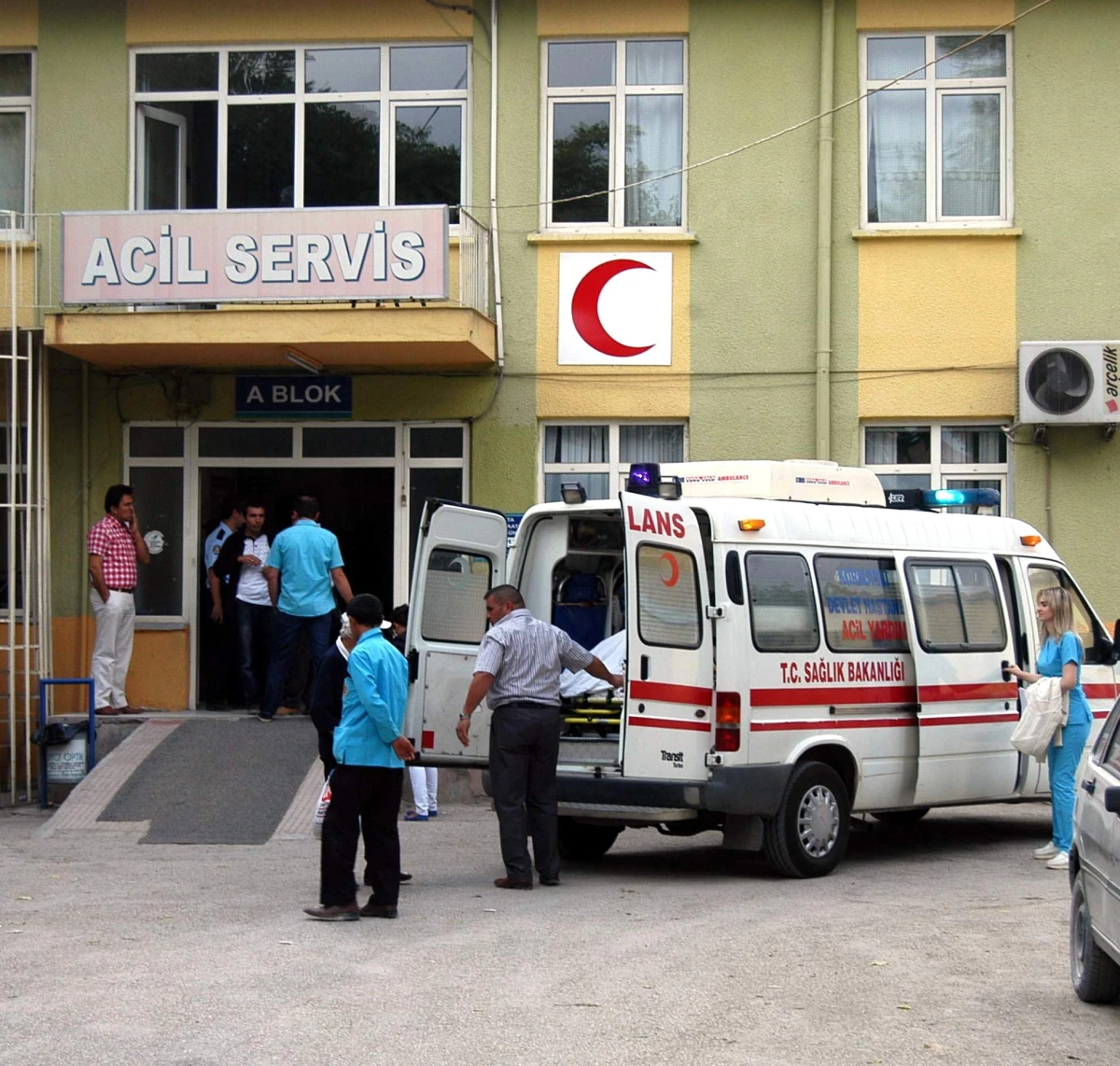 Antalya\'da Kaza: 5 Yaralı