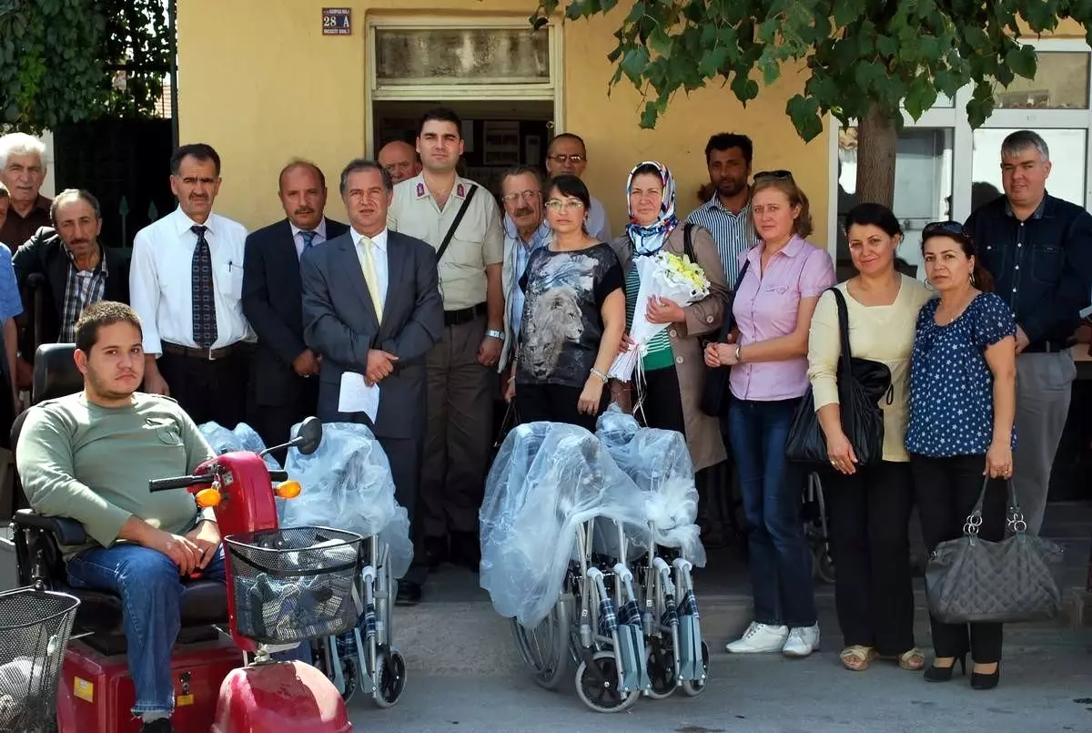 Askerlerden Örnek Davranış