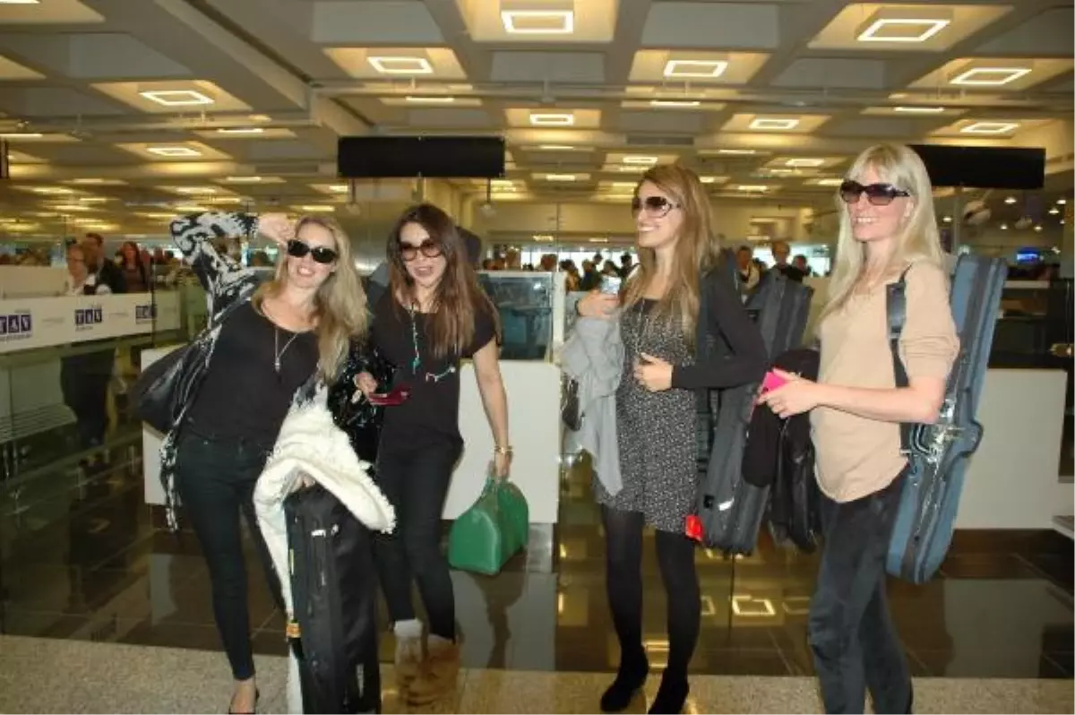 Bond Müzik Grubu İstanbul\'da