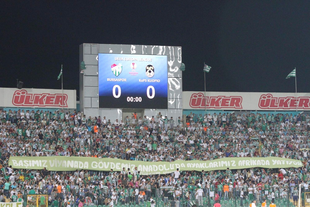 Bursaspor Taraftarları Verilen Sözlerin Tutulmadığına İnanıyor