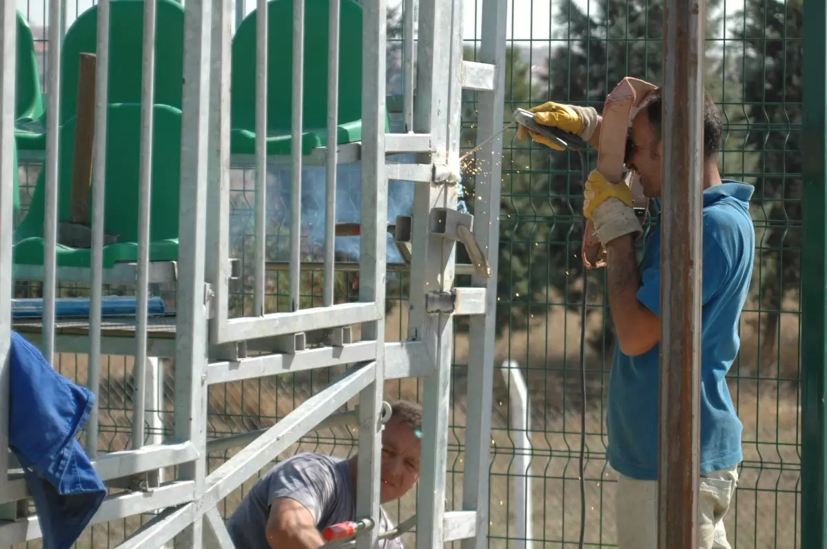 Çorlu Belediyesi Şehir Stadyumu Yeni Sezona Hazırlanıyor