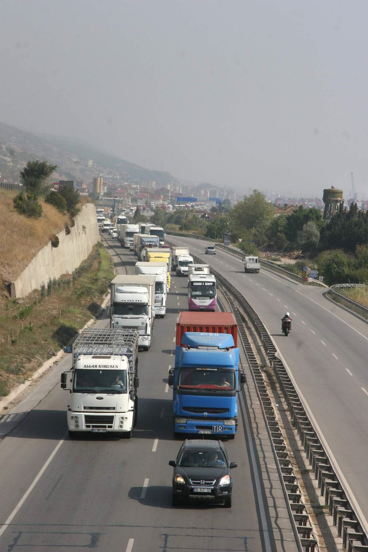 TEM\'deki Bakım D-100\'ü Vurdu