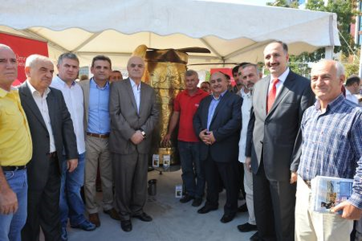 Dev Cezveden Bosna Kahvesi