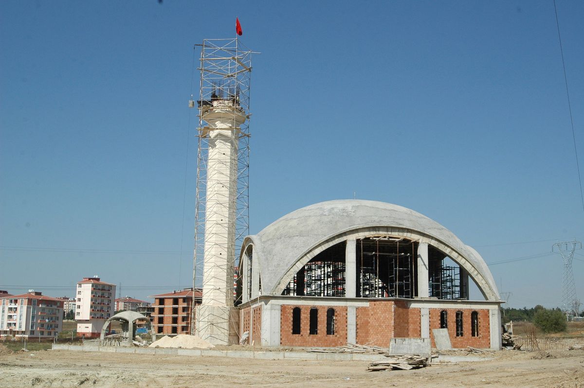 Hayırsever Kılıç Ailesince Yaptırılan Camiinin Yapımı Sürüyor