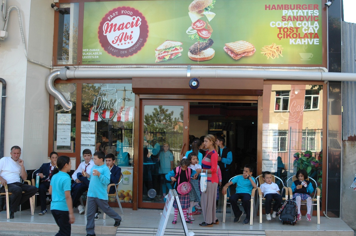 Okul Kantin Kiralarının Yüksek Olunca Özel Kantin Açtı