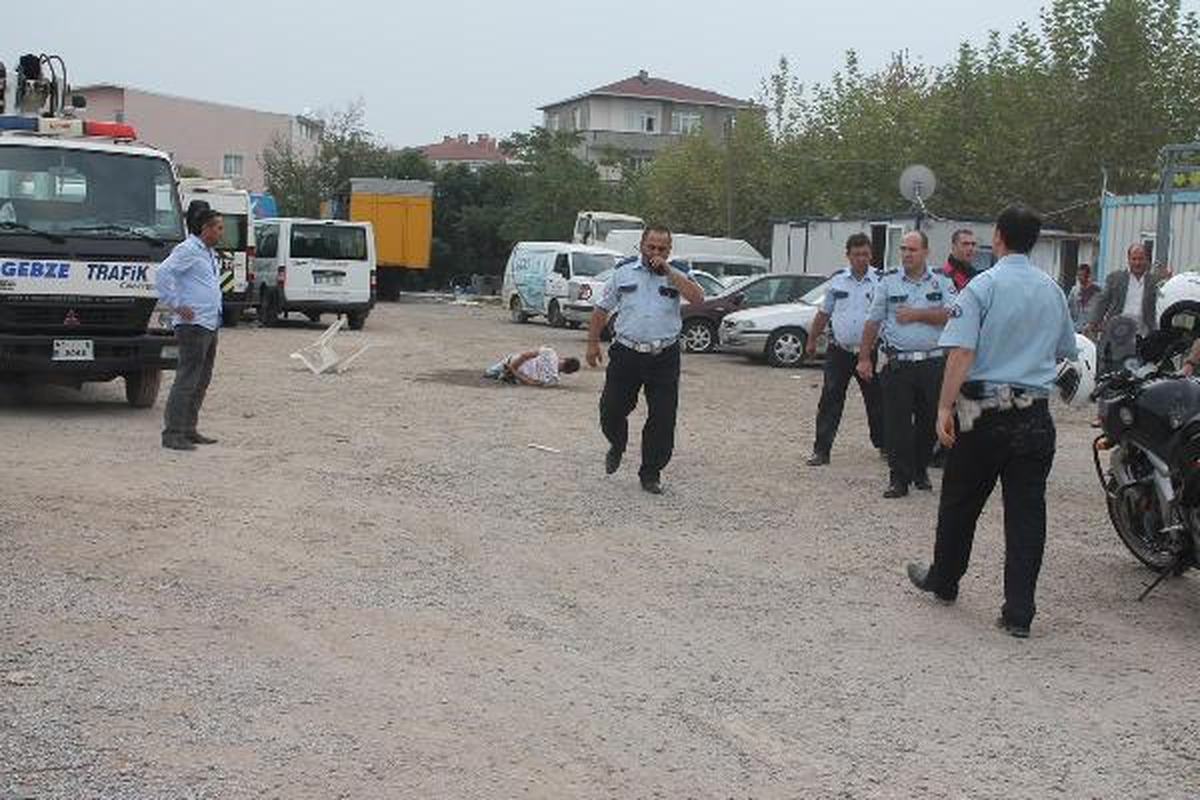 Otoparka Çekilen Otomobil Kavgası: 7 Yaralı