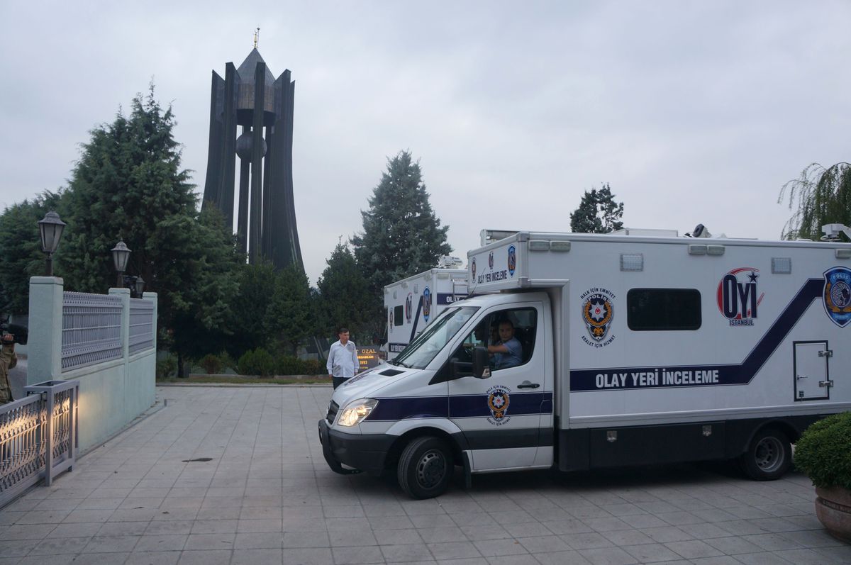 Özal\'ın Mezarı Açılıyor