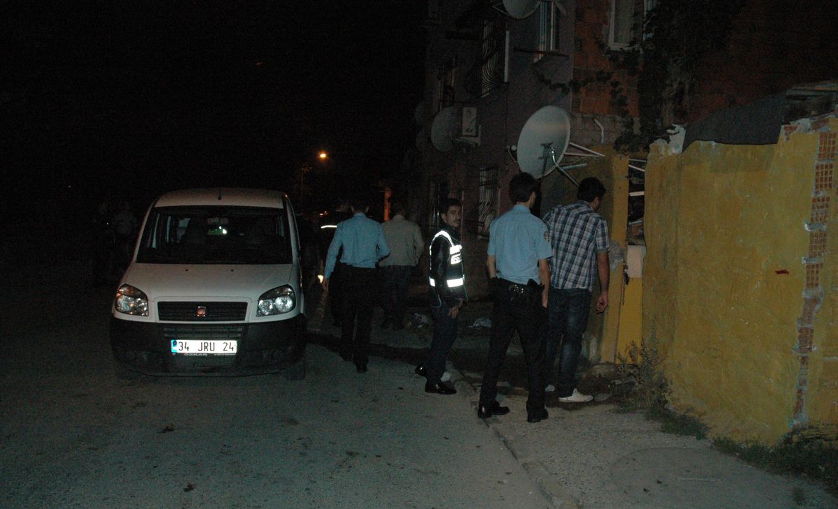 (Özel Haber) Beyoğlu\'nda Uyuşturucu Operasyonu