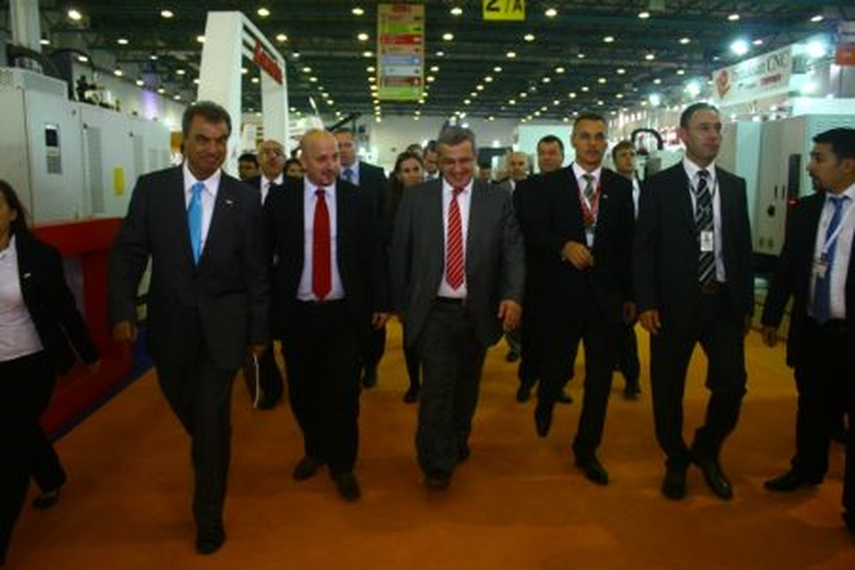 Türkiye\'nin En "Ağır" Fuarı "MAKTEK Avrasya 2012"