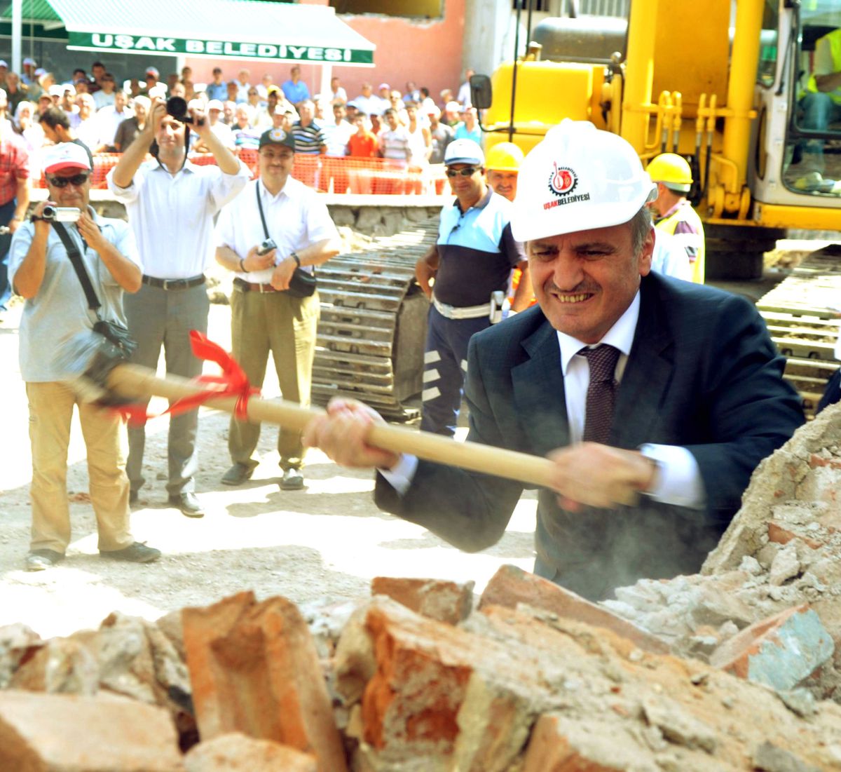 Uşak'taki Kentsel Dönüşüm Projesinin Temelini Bakan Bayraktar Atacak