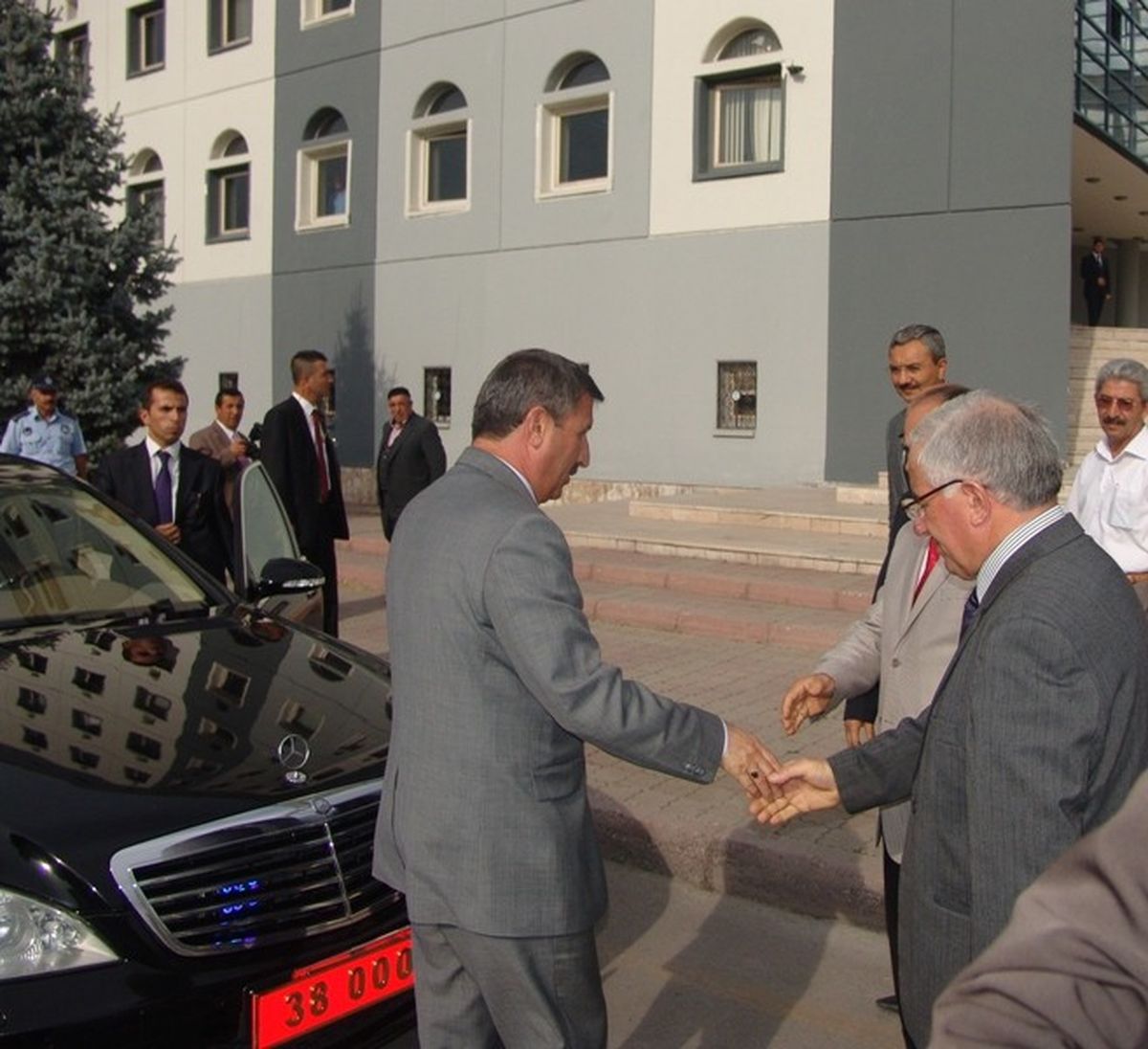 Vali Yılmaz Kocasinan Belediyesi\'ni Ziyaret Etti