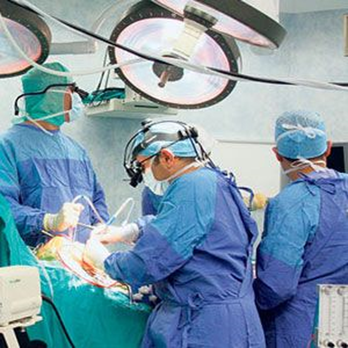 17 Yaşındaki Genç, Başarılı Ameliyat Sonrası Sağlığına Kavuştu