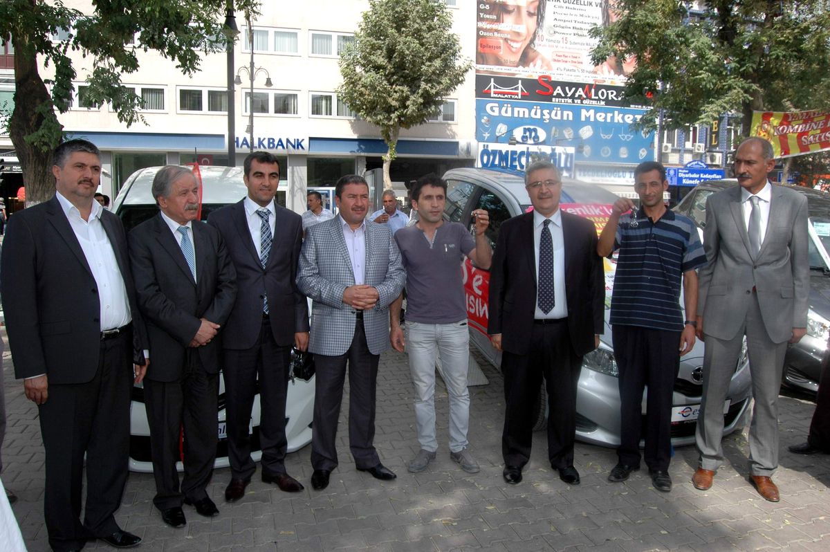 44 TL ile Otomobil Sahibi Oldular