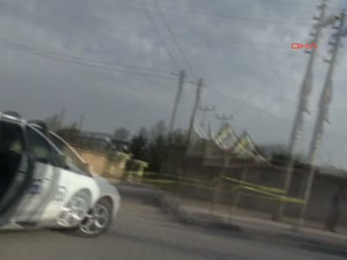 Akçakale\'ye Top Mermisi Düştü; 5 Ölü, 13 Yaralı ) Akçakale\'ye Top Mermisi Düştü; 5 Ölü, 13 Yaralı )