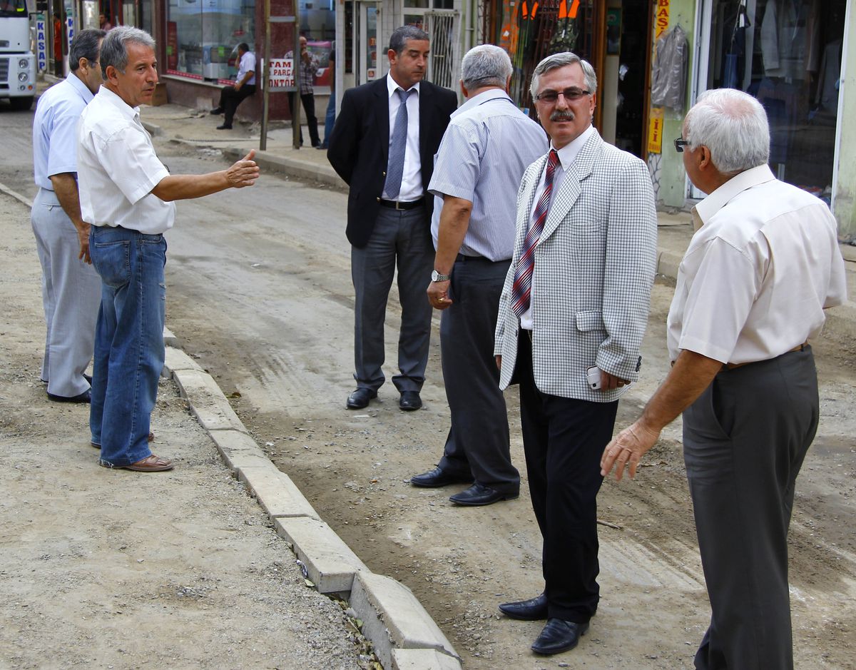 Başkan Çağlayan Asfaltlama Çalışmalarını İnceledi