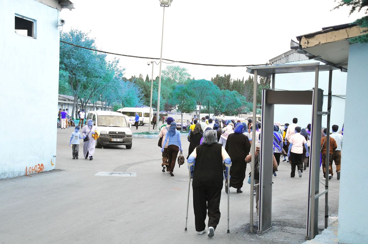 Beylikdüzü Belediyesi Çocukları Yardım Sandığı\'na Taşıdı