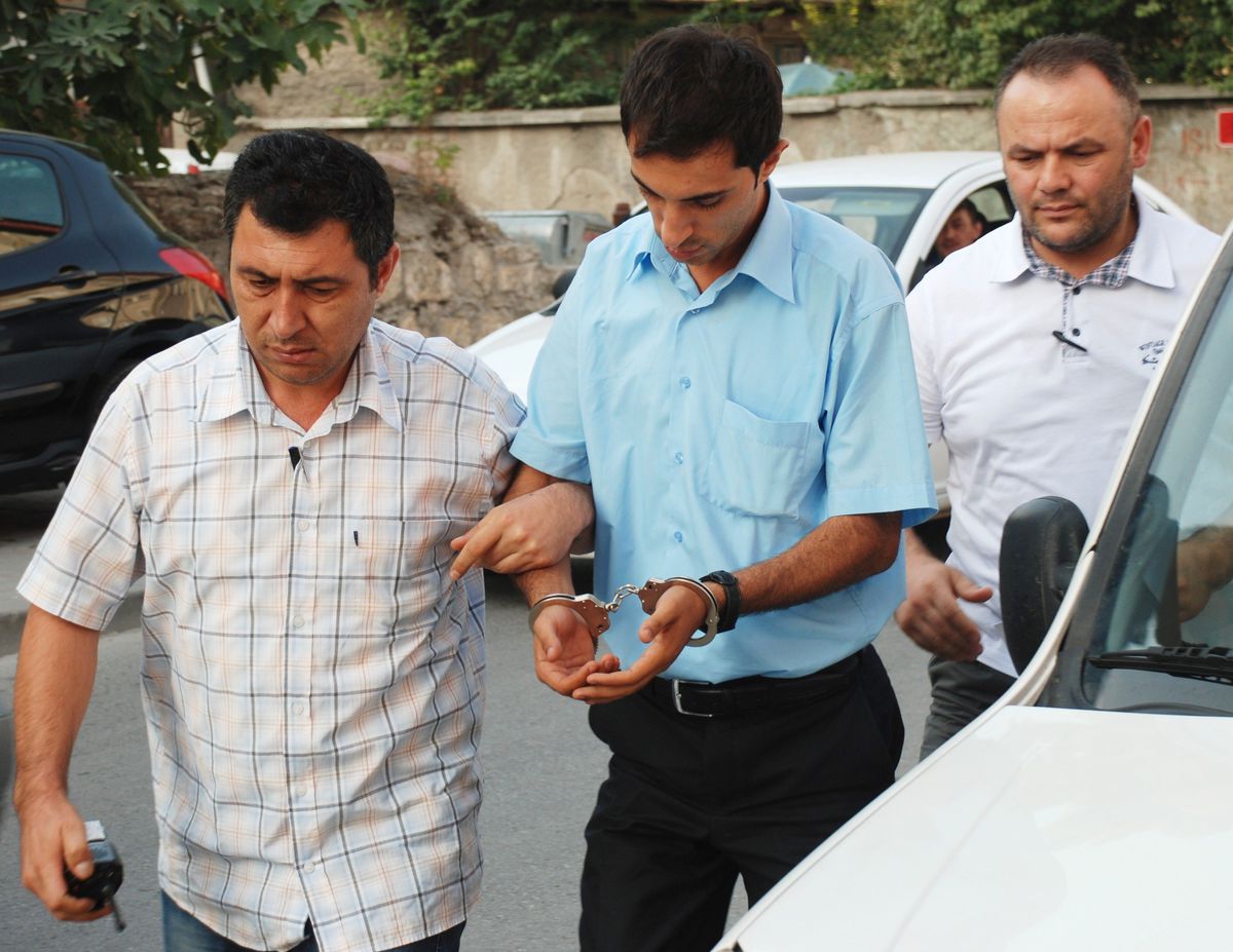 Birçok İlde Aranan Dolandırıcı Sakarya\'da Yakalandı