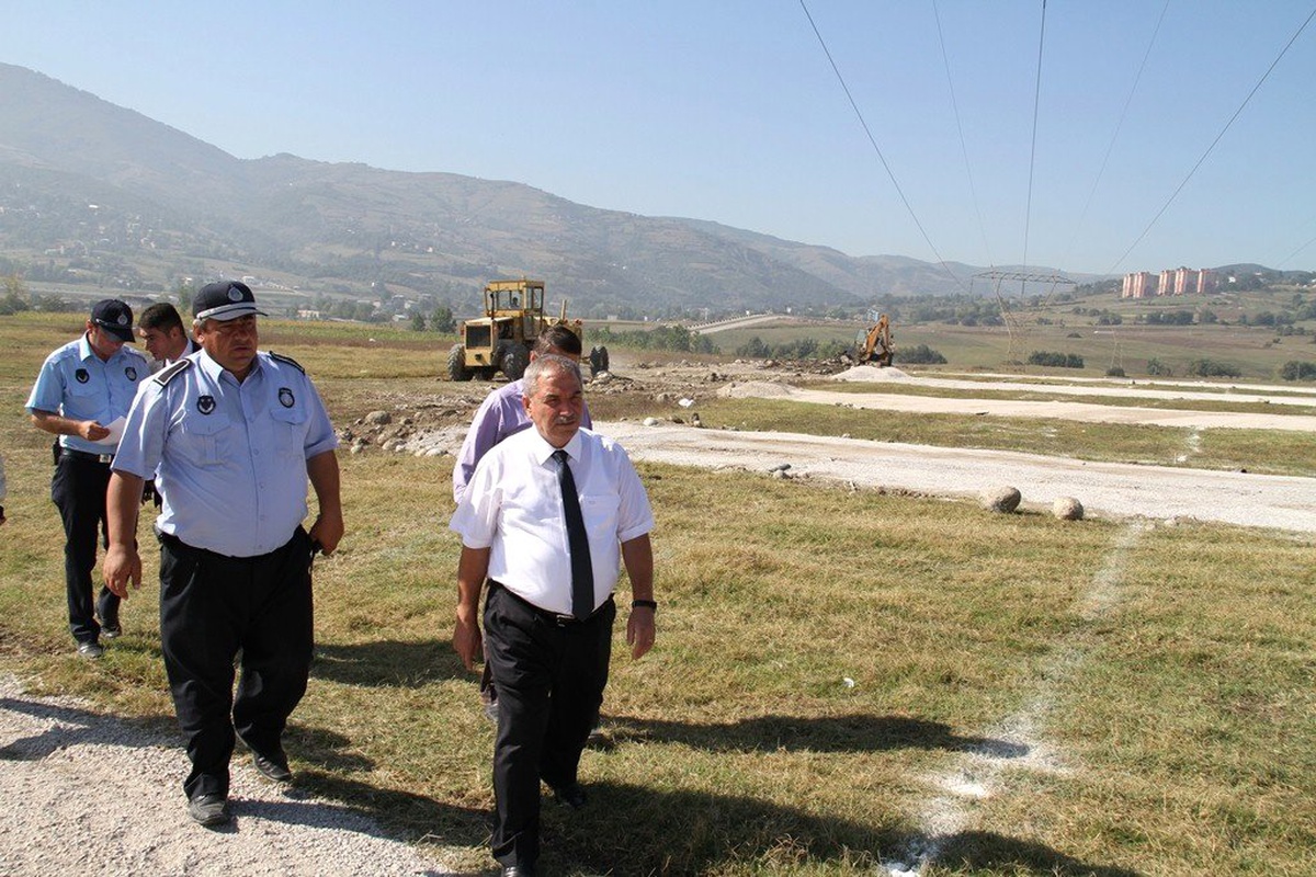 Demirtaş, Kurban Pazar Yerlerini İnceledi