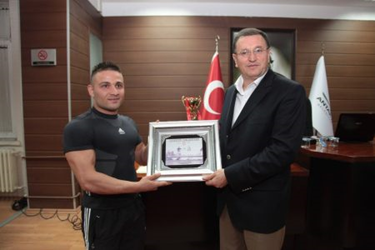 \'\'Enerjinizi İdealleriniz İçin Kullanın\'\'