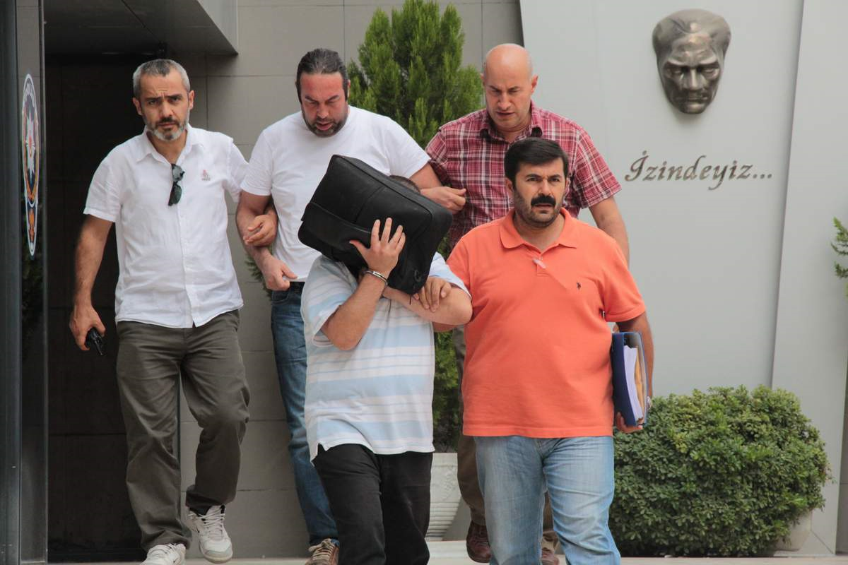 Fatura Ödeme Merkezi Açıp Vatandaşları Dolandırdılar