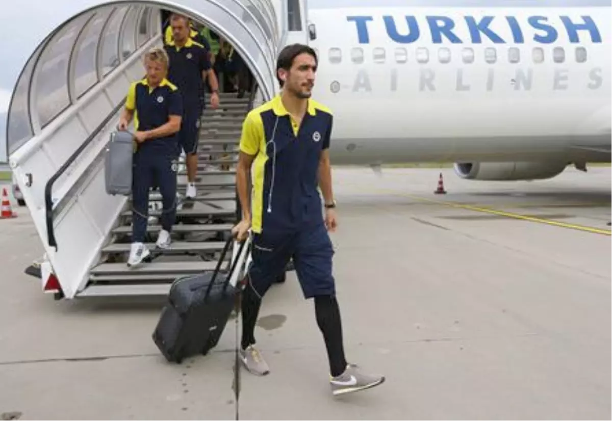 Fenerbahçe Kafilesi Almanya\'da