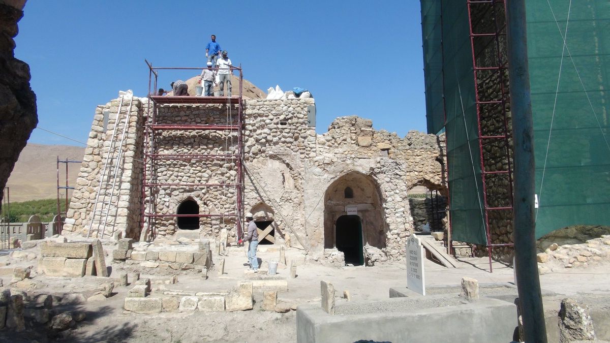 Hasankeyf\'teki İmam Abdullah Türbesi Restore Ediliyor
