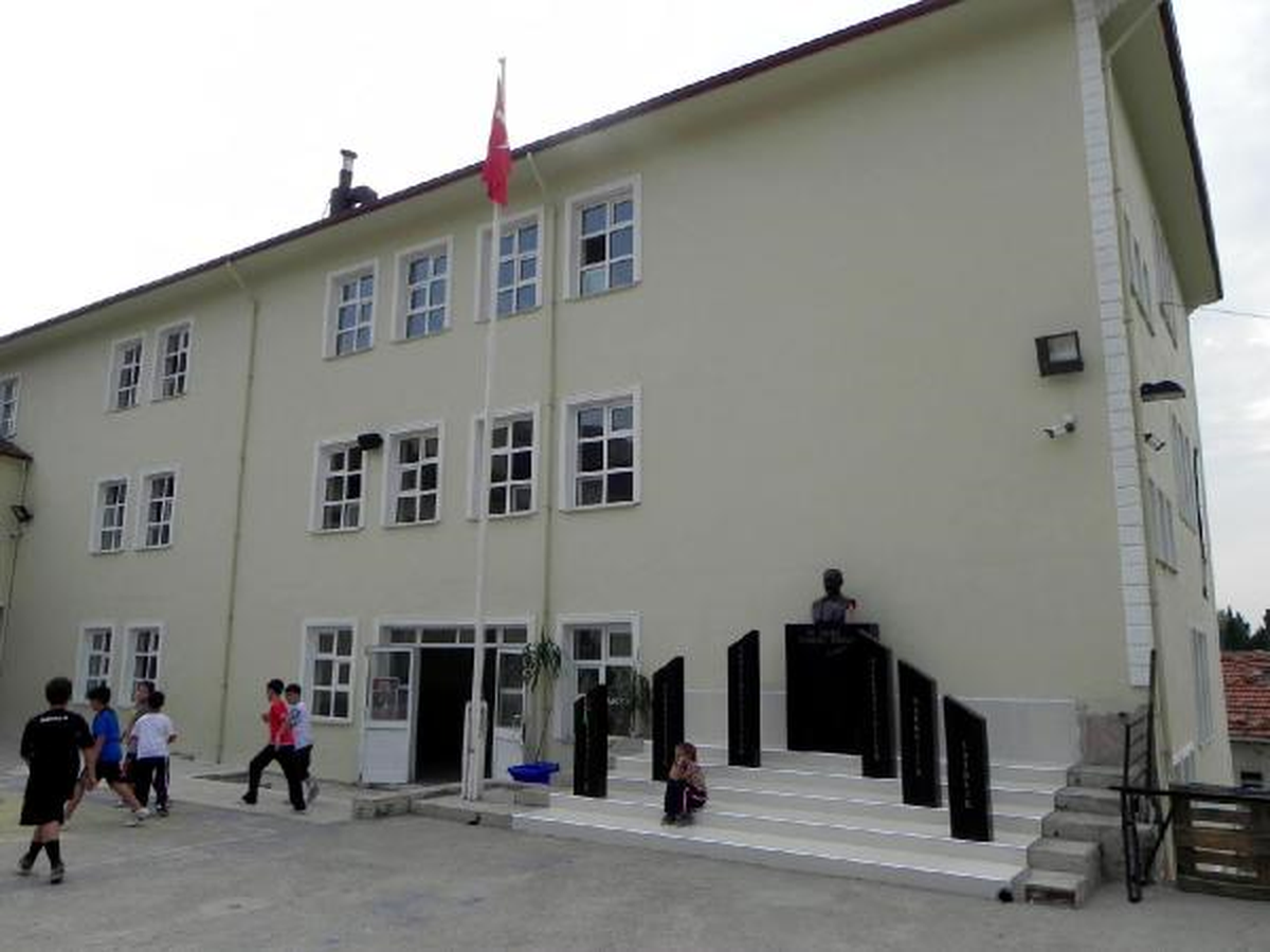 Hayırsever Müfettişe, \'Ünvan Gasbı\' İddiasıyla Suç Duyurusu