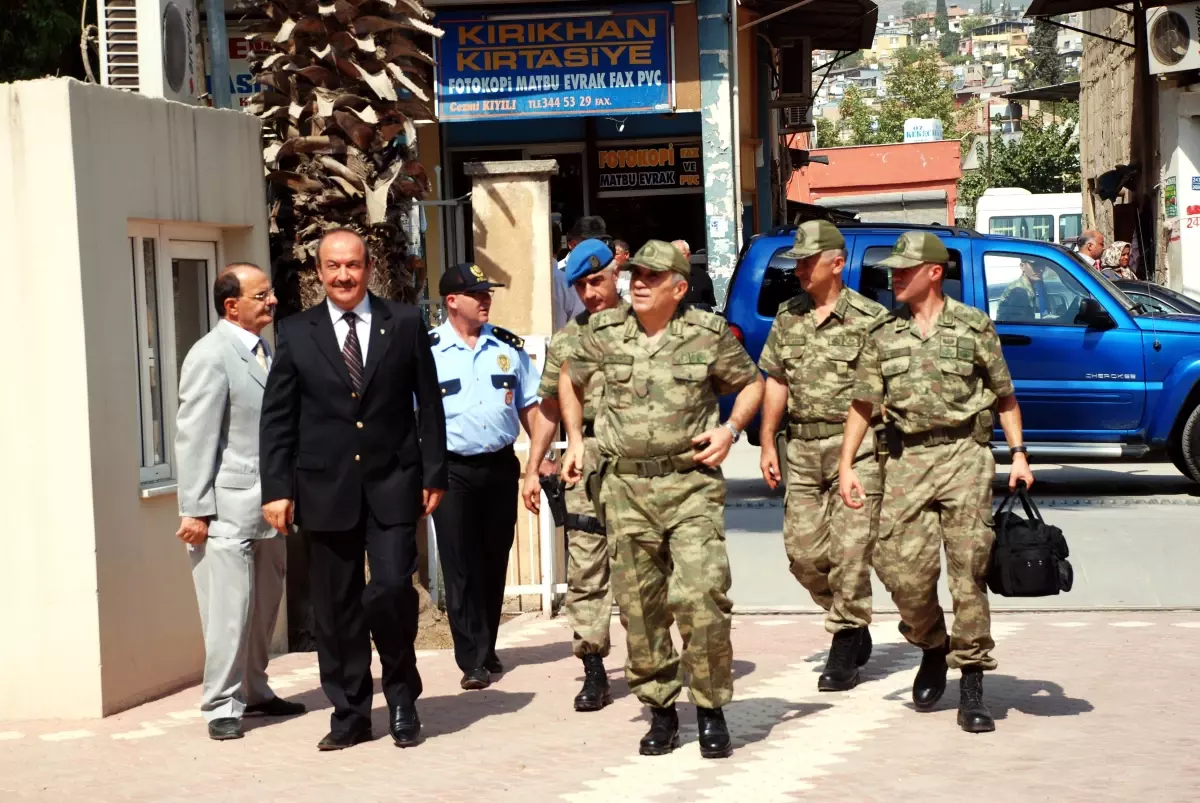 Jandarma Genel Komutanı Orgeneral Kalyoncu, Hatay'da