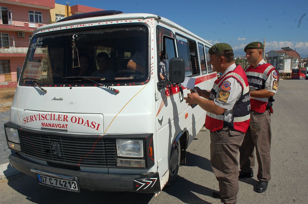 Okul Servis Araçları Denetlendi