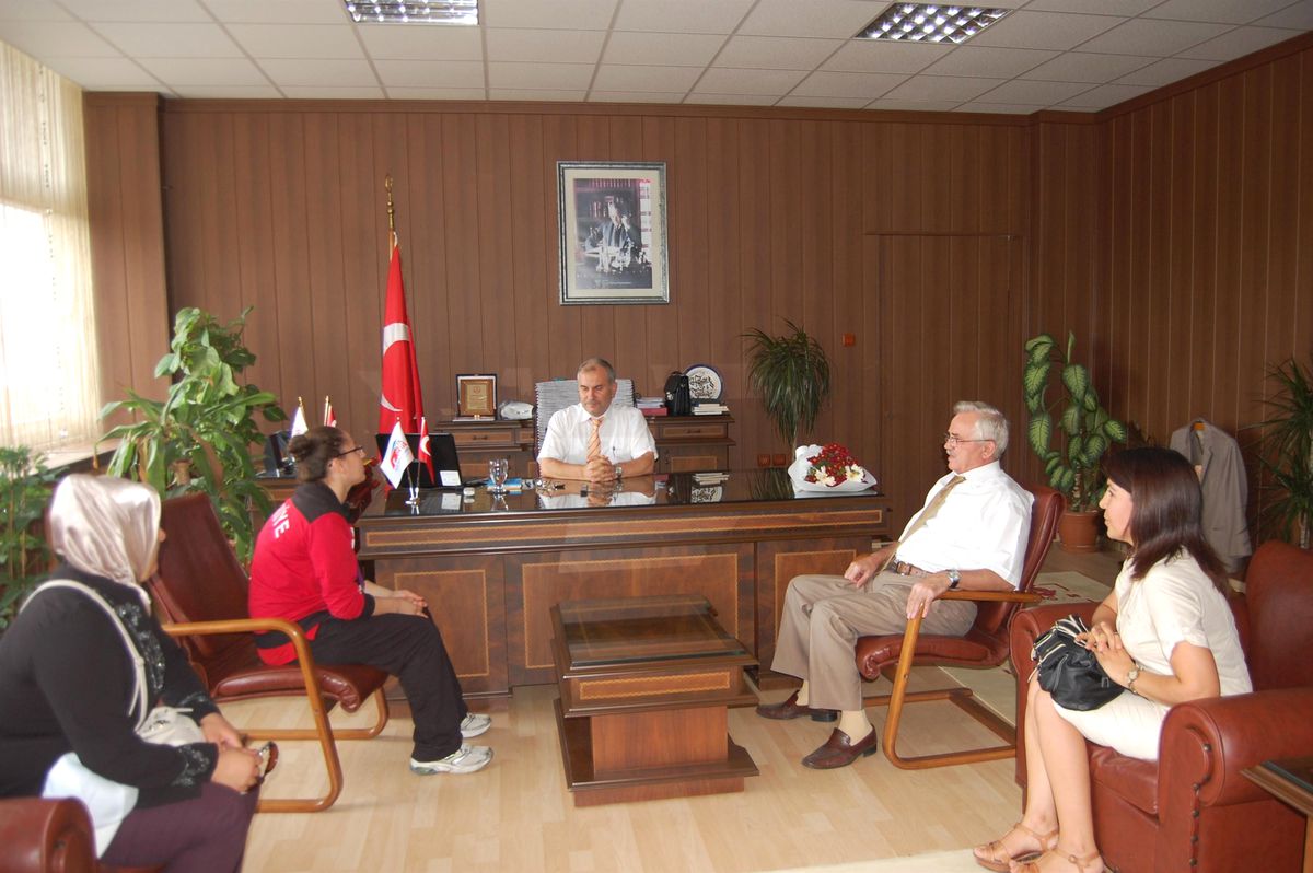 Olimpiyat İkincisi Akın\'dan Gül\'e Ziyaret