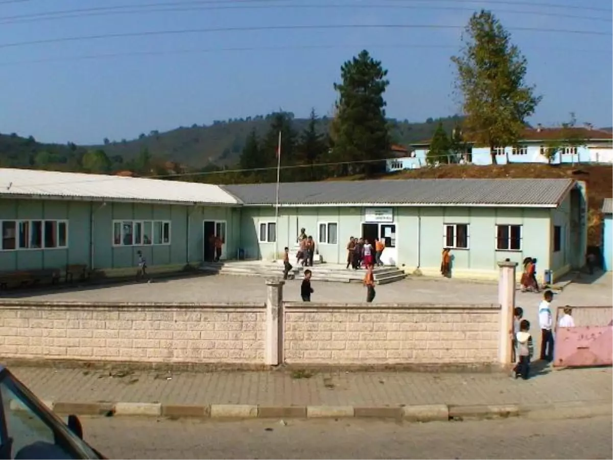 Sakarya\'nın 3 Köyünde, Velilerin Okul Protestosu